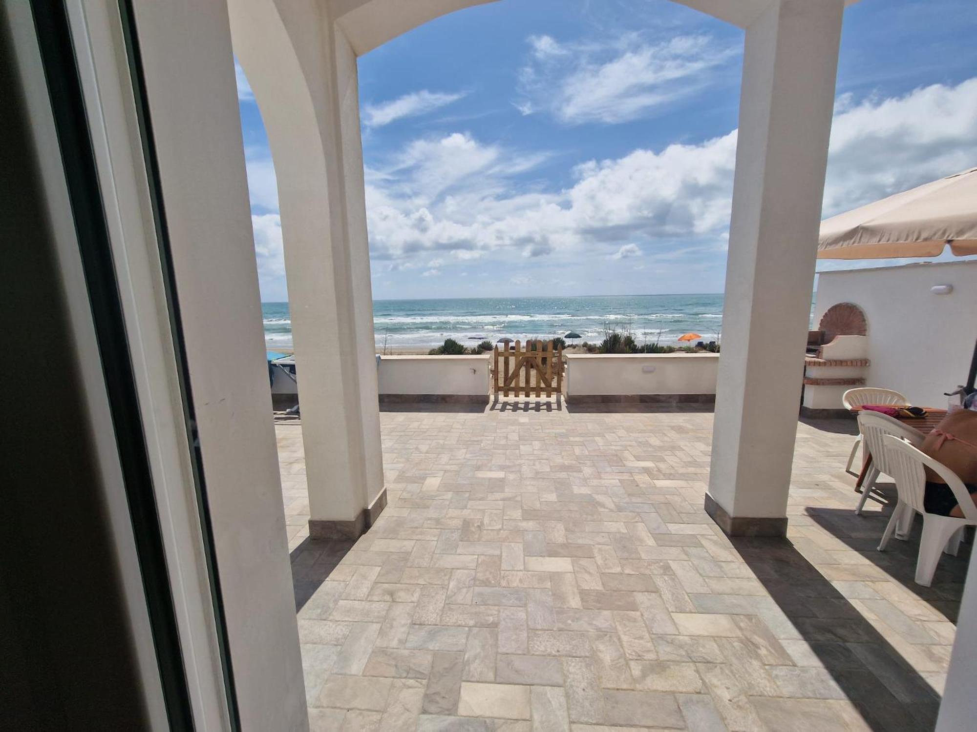 The Suite On The Beach Торваяніка Екстер'єр фото
