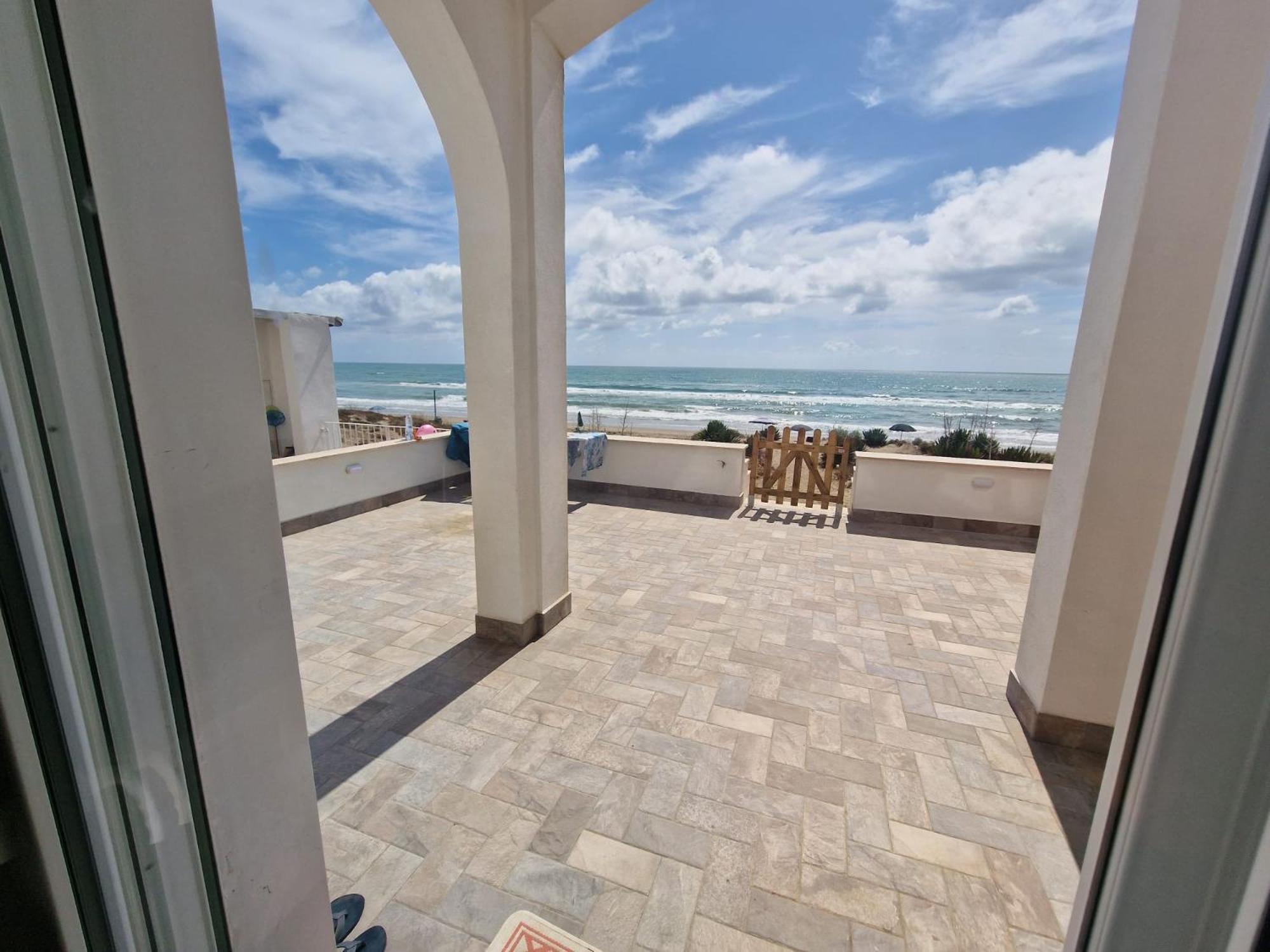 The Suite On The Beach Торваяніка Екстер'єр фото
