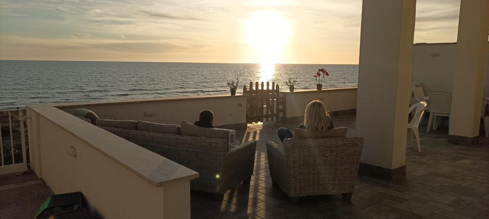 The Suite On The Beach Торваяніка Екстер'єр фото