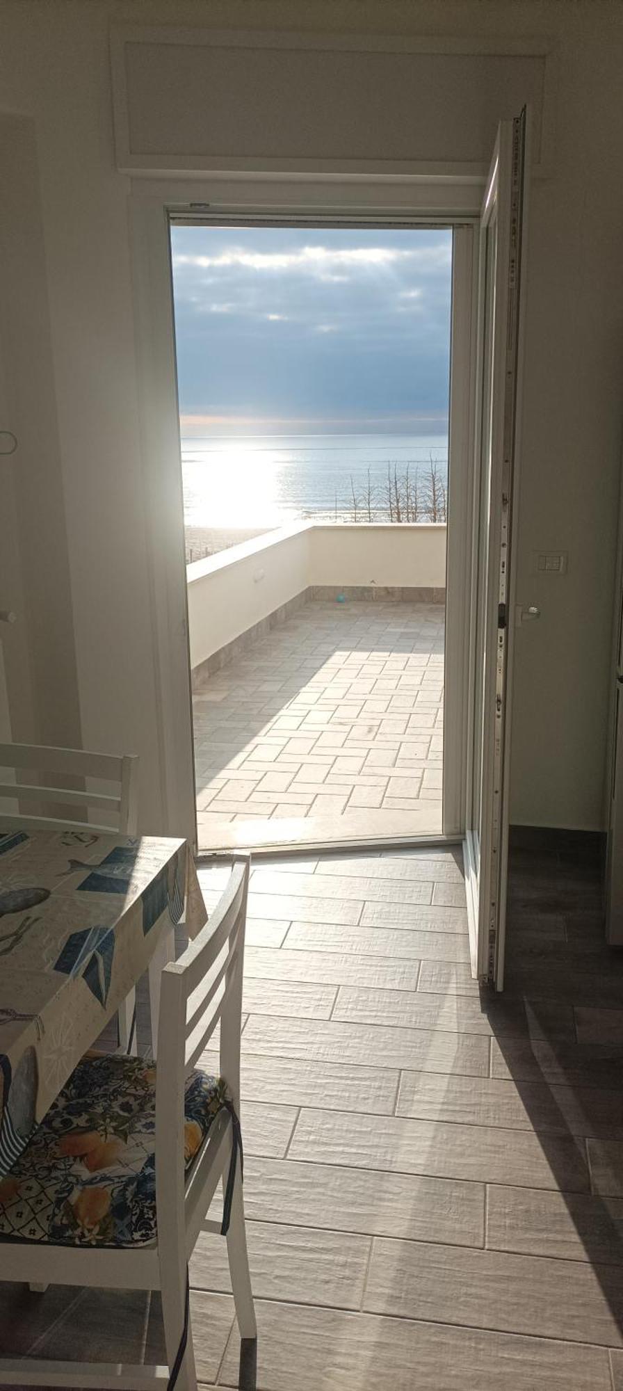 The Suite On The Beach Торваяніка Екстер'єр фото