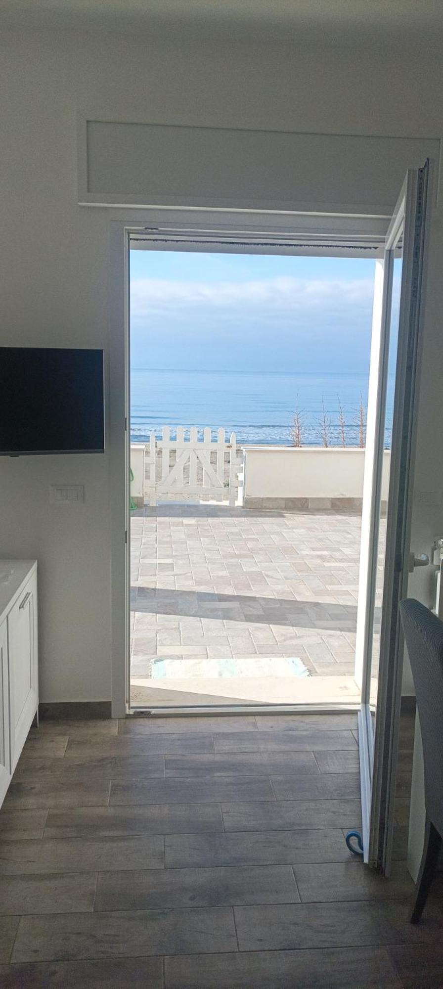 The Suite On The Beach Торваяніка Екстер'єр фото